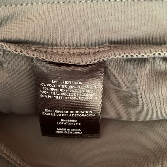 NWT Mens athletic shorts grey and blue. Size Large. - Picture 14 of 14